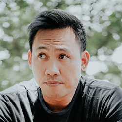 Career 7 testimonial avatar male 2 ux builder element